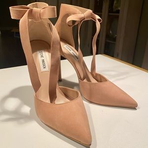 Steve Madden Heart Tied Heels